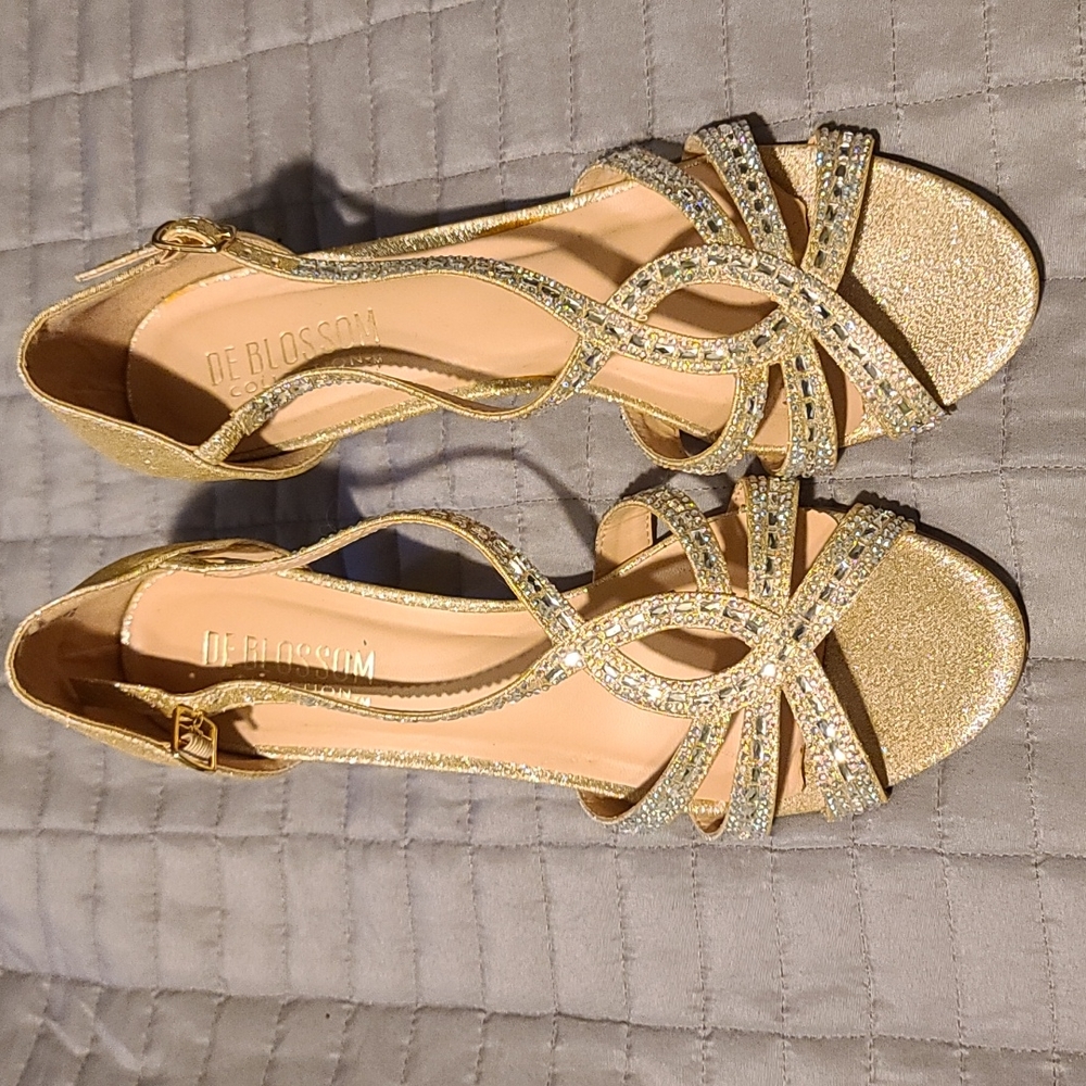 De Blossom Low profile heels. Champaign with rhinestones. Size 8.5